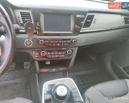 Киа Niro 2019 в Трускавце на Automoto.ua Серый Киа Niro, объемом двигателя 0 л и пробегом 119 тыс. км за 16300 $, фото 7 на Automoto.ua