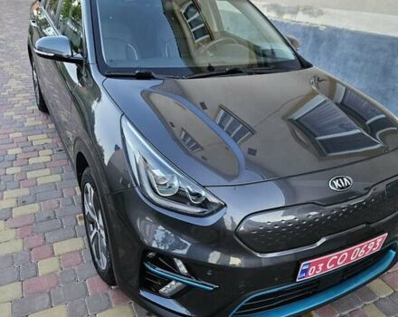 Сірий Кіа Niro, об'ємом двигуна 0 л та пробігом 128 тис. км за 18500 $, фото 1 на Automoto.ua