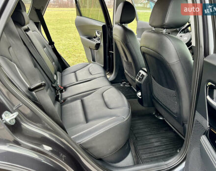 Серый Киа Niro, объемом двигателя 0 л и пробегом 70 тыс. км за 19350 $, фото 48 на Automoto.ua