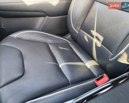 Серый Киа Niro, объемом двигателя 0 л и пробегом 129 тыс. км за 18555 $, фото 35 на Automoto.ua