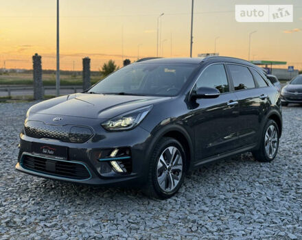 Сірий Кіа Niro, об'ємом двигуна 0 л та пробігом 159 тис. км за 17950 $, фото 42 на Automoto.ua