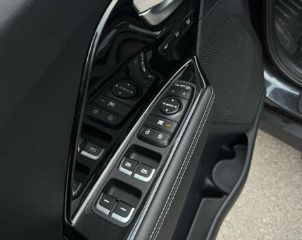 Сірий Кіа Niro, об'ємом двигуна 0 л та пробігом 101 тис. км за 16800 $, фото 29 на Automoto.ua