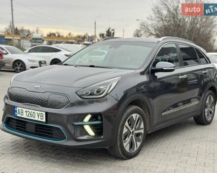 Серый Киа Niro, объемом двигателя 0 л и пробегом 143 тыс. км за 19100 $, фото 6 на Automoto.ua