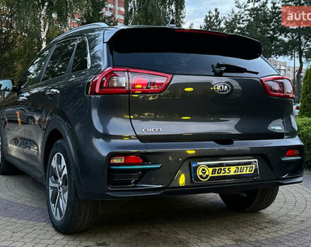 Сірий Кіа Niro, об'ємом двигуна 0 л та пробігом 79 тис. км за 20300 $, фото 4 на Automoto.ua
