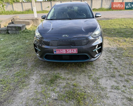 Киа Niro 2019 в Волочиске на Automoto.ua Серый Киа Niro, объемом двигателя 0 л и пробегом 105 тыс. км за 18898 $, фото 3 на Automoto.ua