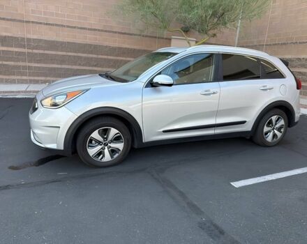 Киа Niro 2019 в Одессе на Automoto.ua Серый Киа Niro, объемом двигателя 1.6 л и пробегом 45 тыс. км за 13000 $, фото 2 на Automoto.ua