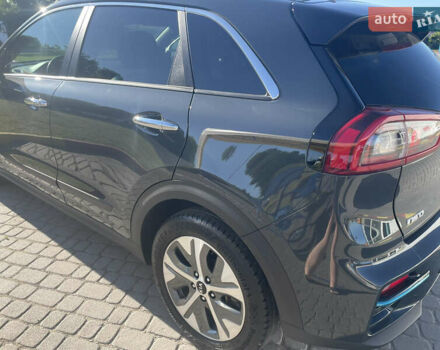Киа Niro 2019 в Львове на Automoto.ua Серый Киа Niro, объемом двигателя 0 л и пробегом 89 тыс. км за 21300 $, фото 21 на Automoto.ua