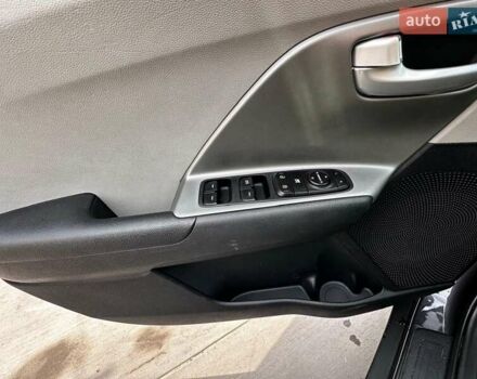Сірий Кіа Niro, об'ємом двигуна 1.58 л та пробігом 96 тис. км за 17500 $, фото 22 на Automoto.ua