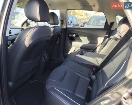 Серый Киа Niro, объемом двигателя 0 л и пробегом 129 тыс. км за 18555 $, фото 49 на Automoto.ua