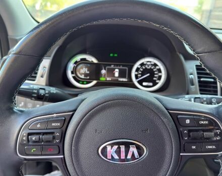 Сірий Кіа Niro, об'ємом двигуна 1.6 л та пробігом 69 тис. км за 13000 $, фото 13 на Automoto.ua
