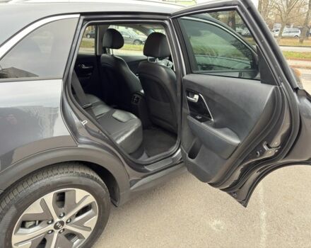 Серый Киа Niro, объемом двигателя 0 л и пробегом 67 тыс. км за 16800 $, фото 12 на Automoto.ua