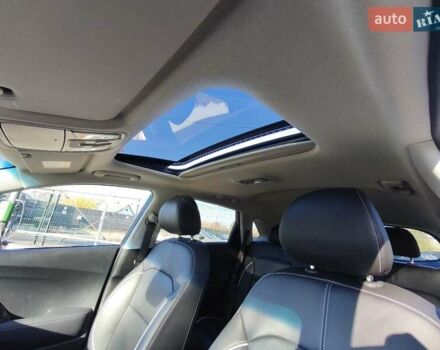 Сірий Кіа Niro, об'ємом двигуна 0 л та пробігом 154 тис. км за 18000 $, фото 23 на Automoto.ua