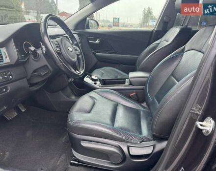 Серый Киа Niro, объемом двигателя 0 л и пробегом 148 тыс. км за 16950 $, фото 32 на Automoto.ua
