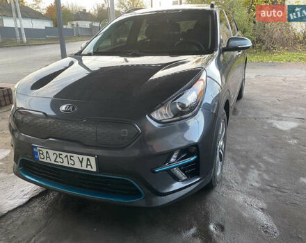 Серый Киа Niro, объемом двигателя 0 л и пробегом 105 тыс. км за 18100 $, фото 2 на Automoto.ua