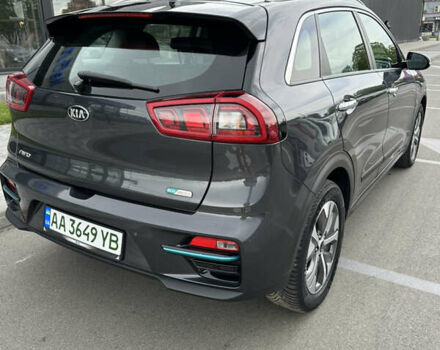 Сірий Кіа Niro, об'ємом двигуна 0 л та пробігом 105 тис. км за 21700 $, фото 33 на Automoto.ua