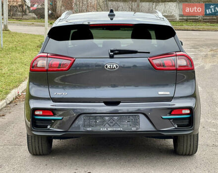 Серый Киа Niro, объемом двигателя 0 л и пробегом 70 тыс. км за 19350 $, фото 13 на Automoto.ua