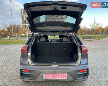 Сірий Кіа Niro, об'ємом двигуна 0 л та пробігом 295 тис. км за 15700 $, фото 11 на Automoto.ua