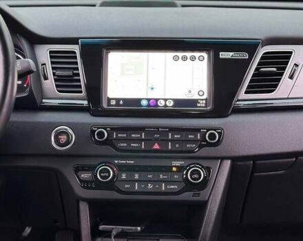 Киа Niro 2019 в Кривом Роге на Automoto.ua Серый Киа Niro, объемом двигателя 0 л и пробегом 27 тыс. км за 24000 $, фото 52 на Automoto.ua