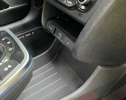 Серый Киа Niro, объемом двигателя 0 л и пробегом 129 тыс. км за 14999 $, фото 14 на Automoto.ua