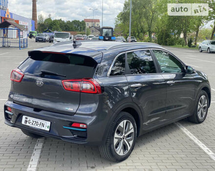 Сірий Кіа Niro, об'ємом двигуна 0 л та пробігом 170 тис. км за 18200 $, фото 26 на Automoto.ua