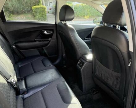 Серый Киа Niro, объемом двигателя 1.6 л и пробегом 33 тыс. км за 7800 $, фото 9 на Automoto.ua