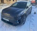 Серый Киа Niro, объемом двигателя 0 л и пробегом 150 тыс. км за 22000 $, фото 1 на Automoto.ua