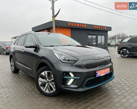Сірий Кіа Niro, об'ємом двигуна 0 л та пробігом 155 тис. км за 16709 $, фото 4 на Automoto.ua
