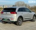 Сірий Кіа Niro, об'ємом двигуна 1.58 л та пробігом 68 тис. км за 20990 $, фото 10 на Automoto.ua