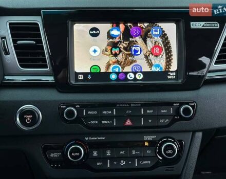 Киа Niro 2019 в Кривом Роге на Automoto.ua Серый Киа Niro, объемом двигателя 0 л и пробегом 27 тыс. км за 24000 $, фото 56 на Automoto.ua