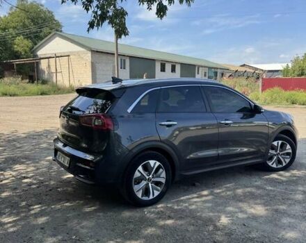 Сірий Кіа Niro, об'ємом двигуна 0 л та пробігом 145 тис. км за 18700 $, фото 8 на Automoto.ua