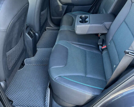 Сірий Кіа Niro, об'ємом двигуна 0 л та пробігом 92 тис. км за 18800 $, фото 29 на Automoto.ua