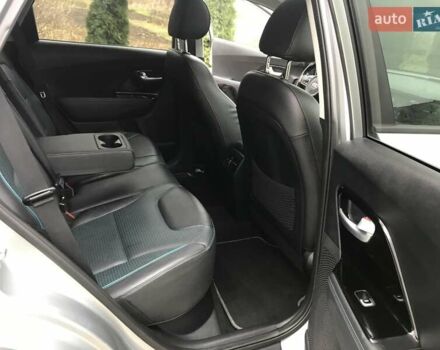 Серый Киа Niro, объемом двигателя 0 л и пробегом 100 тыс. км за 18750 $, фото 20 на Automoto.ua