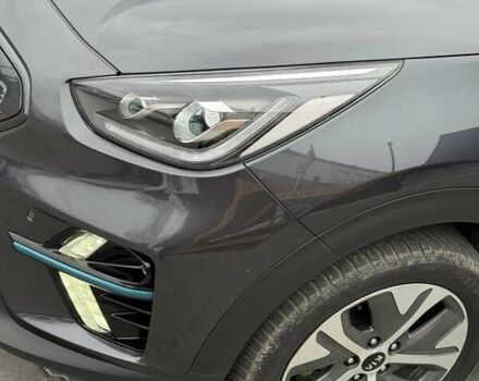 Серый Киа Niro, объемом двигателя 0 л и пробегом 143 тыс. км за 19100 $, фото 1 на Automoto.ua