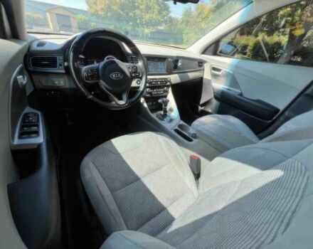 Серый Киа Niro, объемом двигателя 1.6 л и пробегом 88 тыс. км за 4600 $, фото 8 на Automoto.ua