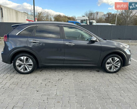 Киа Niro 2019 в Хмельницком на Automoto.ua Серый Киа Niro, объемом двигателя 0 л и пробегом 106 тыс. км за 17500 $, фото 8 на Automoto.ua