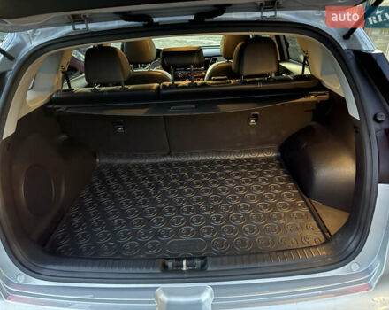 Серый Киа Niro, объемом двигателя 0 л и пробегом 157 тыс. км за 17900 $, фото 16 на Automoto.ua