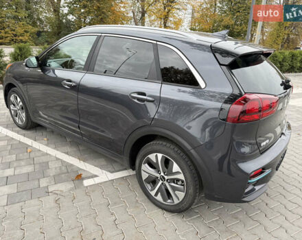 Сірий Кіа Niro, об'ємом двигуна 0 л та пробігом 66 тис. км за 16900 $, фото 1 на Automoto.ua