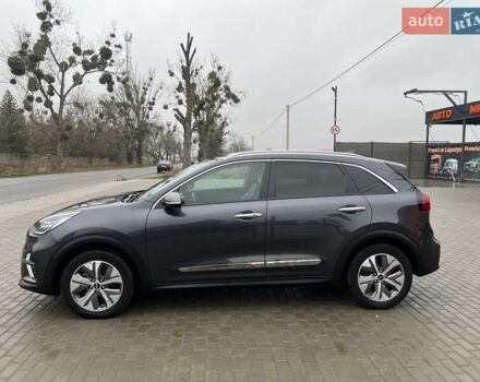 Сірий Кіа Niro, об'ємом двигуна 0 л та пробігом 155 тис. км за 16709 $, фото 6 на Automoto.ua
