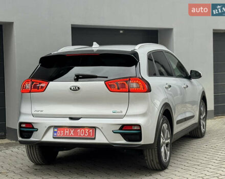 Сірий Кіа Niro, об'ємом двигуна 0 л та пробігом 139 тис. км за 17200 $, фото 2 на Automoto.ua