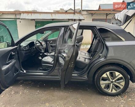 Киа Niro 2019 в Дрогобыче на Automoto.ua Серый Киа Niro, объемом двигателя 0 л и пробегом 139 тыс. км за 17777 $, фото 14 на Automoto.ua
