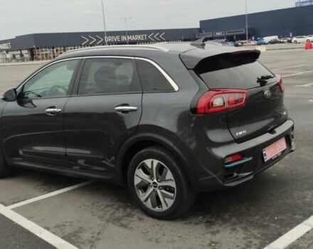 Киа Niro 2019 в Днепре (Днепропетровске) на Automoto.ua Серый Киа Niro, объемом двигателя 0 л и пробегом 149 тыс. км за 17800 $, фото 8 на Automoto.ua