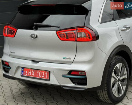 Сірий Кіа Niro, об'ємом двигуна 0 л та пробігом 139 тис. км за 17200 $, фото 20 на Automoto.ua