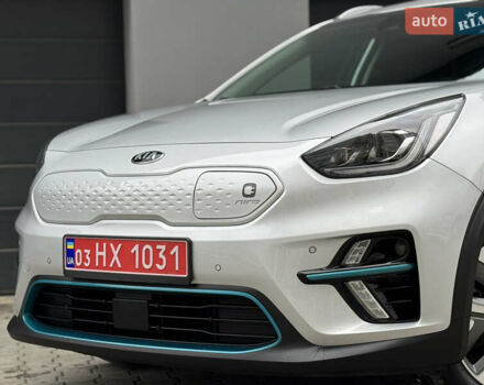 Сірий Кіа Niro, об'ємом двигуна 0 л та пробігом 139 тис. км за 17200 $, фото 12 на Automoto.ua