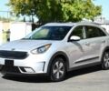 Серый Киа Niro, объемом двигателя 1.6 л и пробегом 49 тыс. км за 12500 $, фото 2 на Automoto.ua