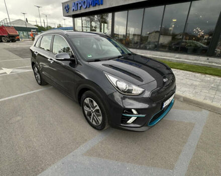 Сірий Кіа Niro, об'ємом двигуна 0 л та пробігом 105 тис. км за 21700 $, фото 30 на Automoto.ua