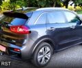 Кіа Niro 2019 у Кам'янське (Дніпродзержинськ) на Automoto.ua Сірий Кіа Niro, об'ємом двигуна 0.15 л та пробігом 116 тис. км за 18000 $, фото 3 на Automoto.ua