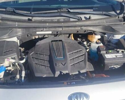 Киа Niro 2019 в Львове на Automoto.ua Серый Киа Niro, объемом двигателя 0 л и пробегом 245 тыс. км за 16499 $, фото 6 на Automoto.ua