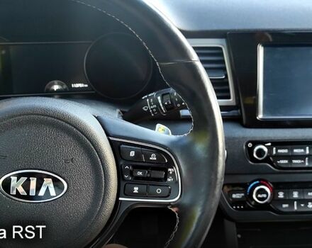 Кіа Niro 2019 у Кам'янське (Дніпродзержинськ) на Automoto.ua Сірий Кіа Niro, об'ємом двигуна 0.15 л та пробігом 116 тис. км за 18000 $, фото 9 на Automoto.ua