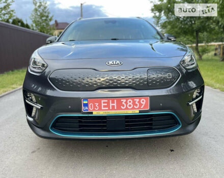 Серый Киа Niro, объемом двигателя 0 л и пробегом 132 тыс. км за 18399 $, фото 4 на Automoto.ua