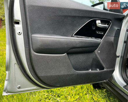 Серый Киа Niro, объемом двигателя 0 л и пробегом 127 тыс. км за 18000 $, фото 13 на Automoto.ua